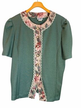 Vintage Good Times Floral Trim Faux Pearl Button Top Size 10P Green Grannycore